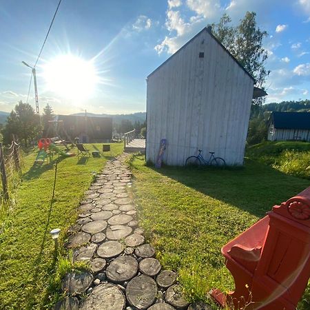 Domek Mecenasa Nieledwia Exteriör bild